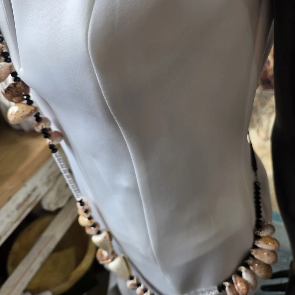 ✨Vintage Cowrie Shell, Crystals, Acrylic Spirals Statement Necklace W/ Leather✨️ - Picture 13 of 15